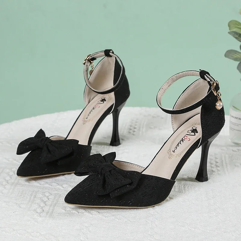 2024 Summer New Slim Shoes One Line Buckle Pointed Highs Fashion Bow Shoes Low Heel Pumps