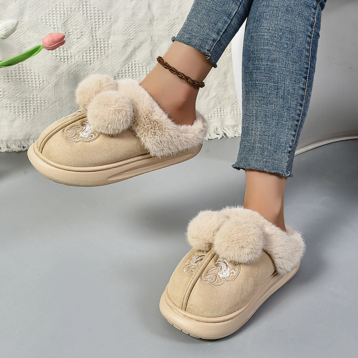 2024 Winter New Warm Women Snow Boots Indoor Comfortable Plush Shoes Platform Winter New Cute Cotton Slippers Zapatos De Mujer