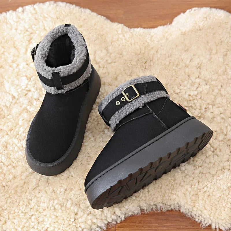 Thick Bottom Women's Fleece-lined Winter Boots Cotton Warm Shoes Integrated Leather Outerwear New 2024 Style Snow Boots