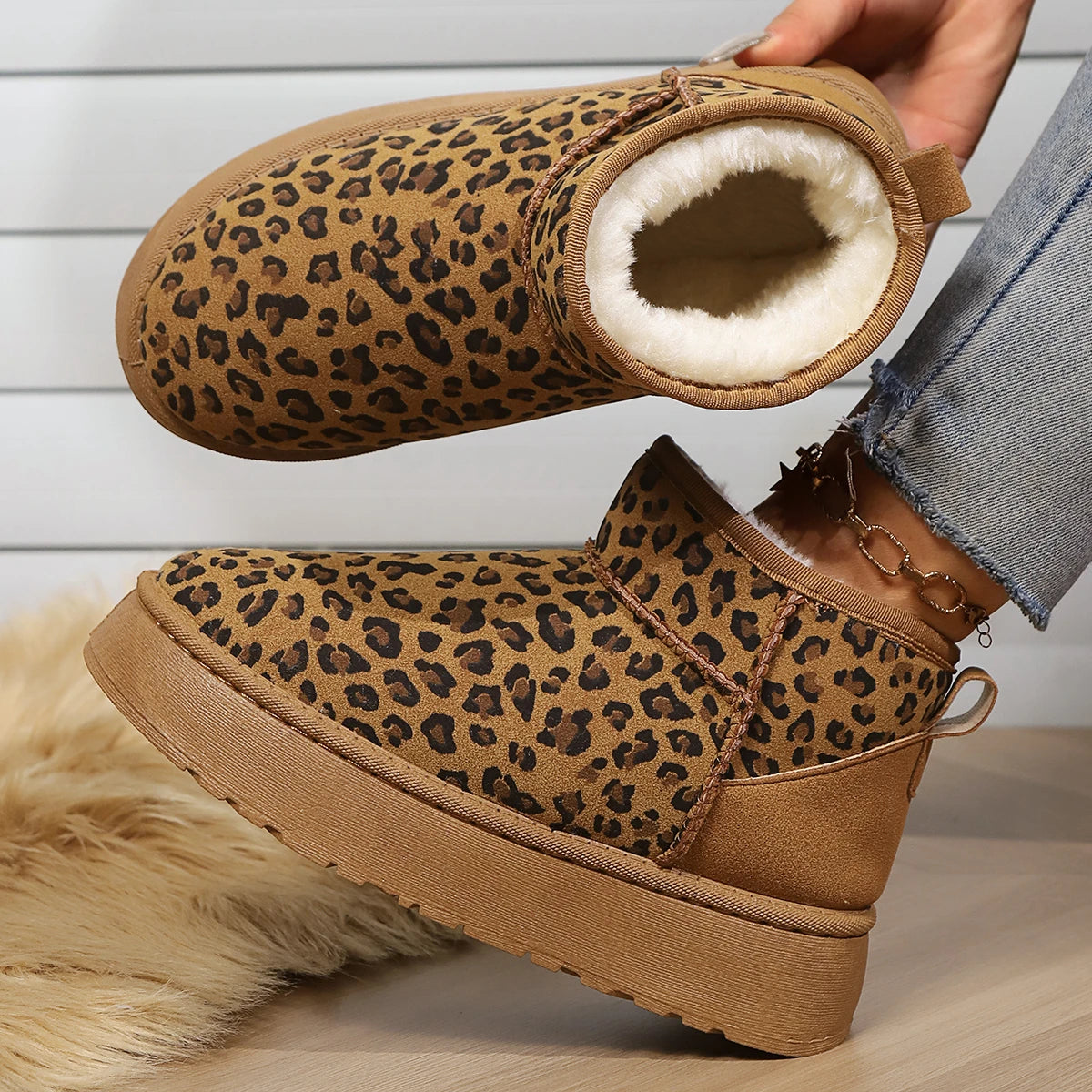 Leopard Print Non-slip Wear-resistant Fashion Plush Short Snow Boot