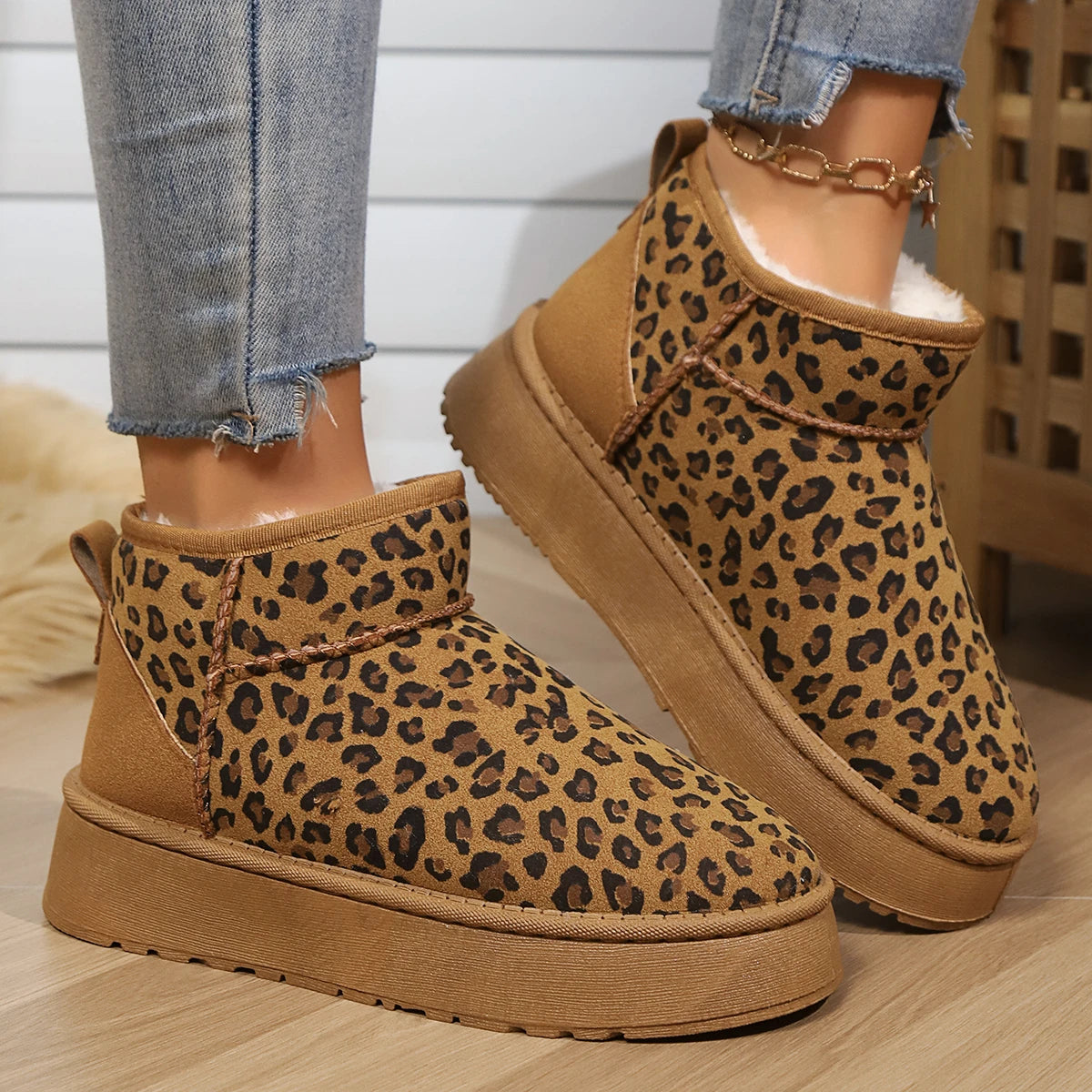 Leopard Print Non-slip Wear-resistant Fashion Plush Short Snow Boot